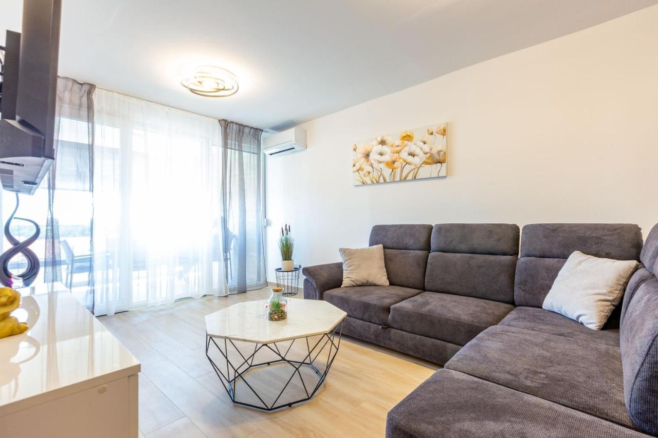 Apartmán Apolon 2bdr With Balcony *