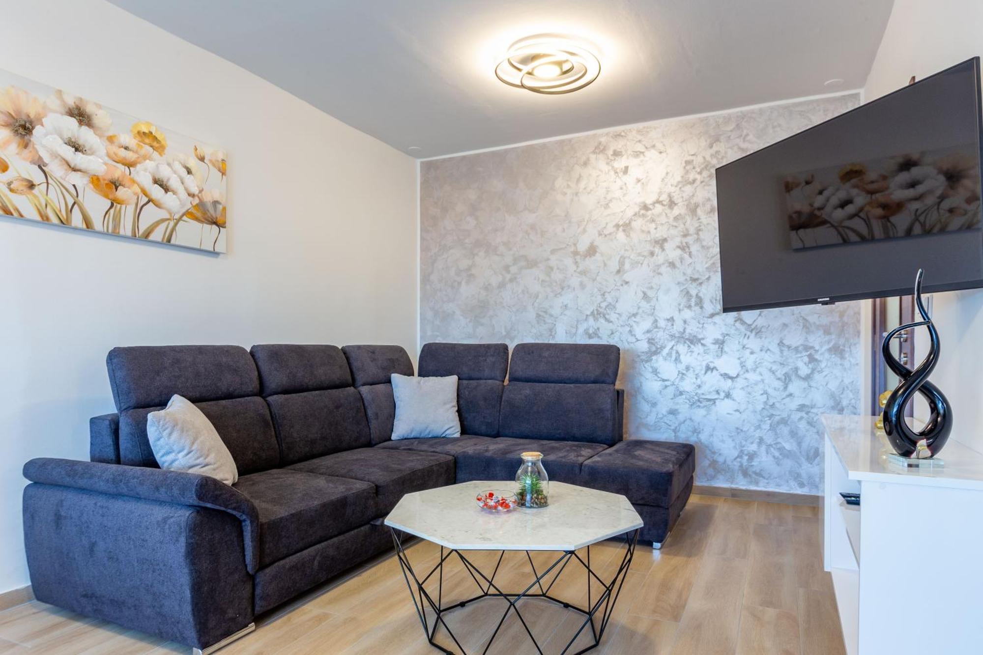 Apartmán Apolon 2bdr With Balcony *