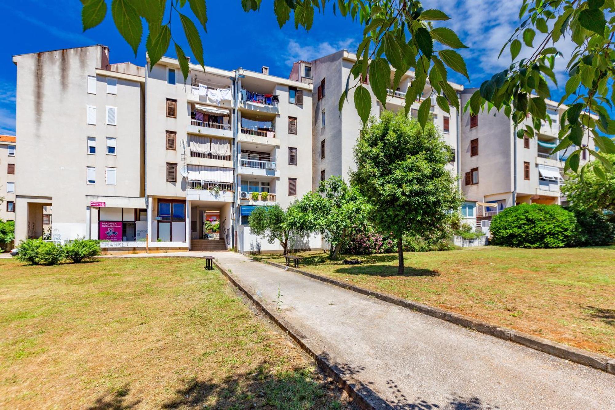 Apolon 2bdr With Balcony Apartmán Zadar