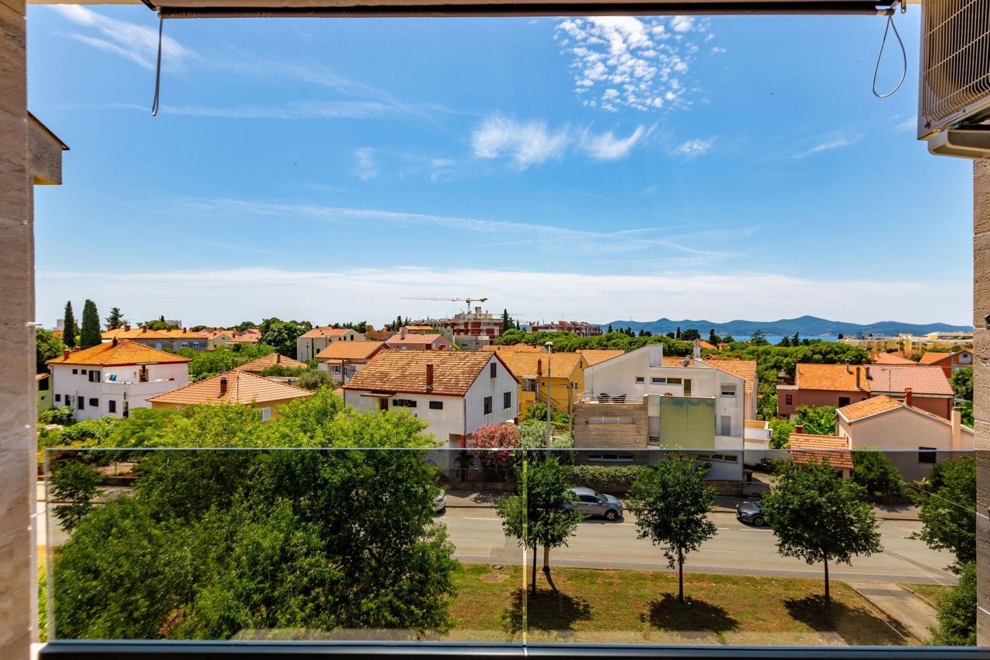 Apolon 2bdr With Balcony * Zadar